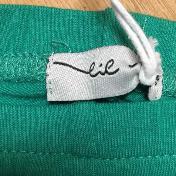 Lil leggs tight shorts - Picture 1 of 3